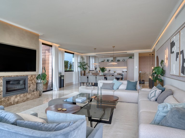 Town House for Sale in Marbella Golden Mile, Marbella, Malaga 6