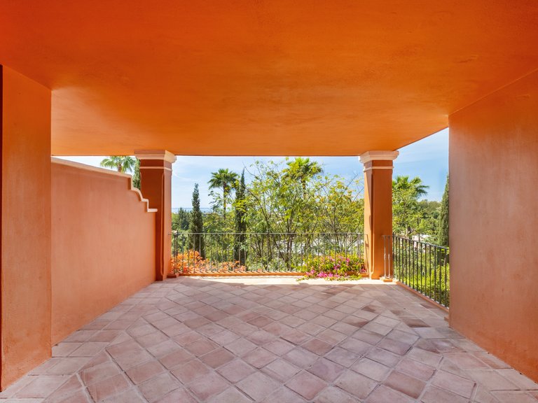 Apartment for Sale in Benahavis, Malaga 5