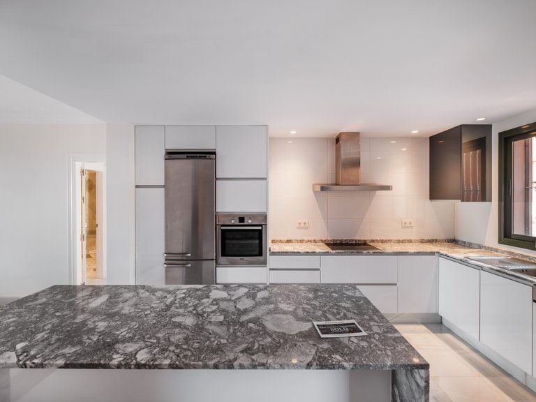 Apartment for Sale in Benahavis, Malaga 12