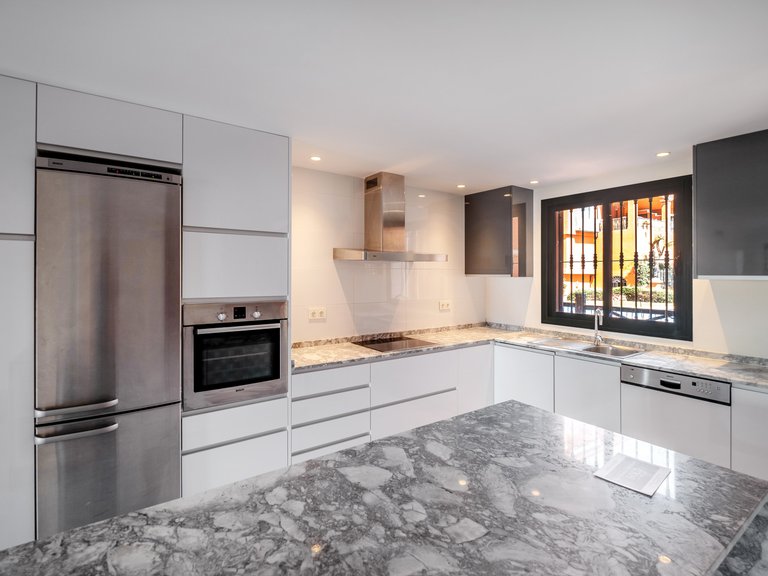 Apartment for Sale in Benahavis, Malaga 3