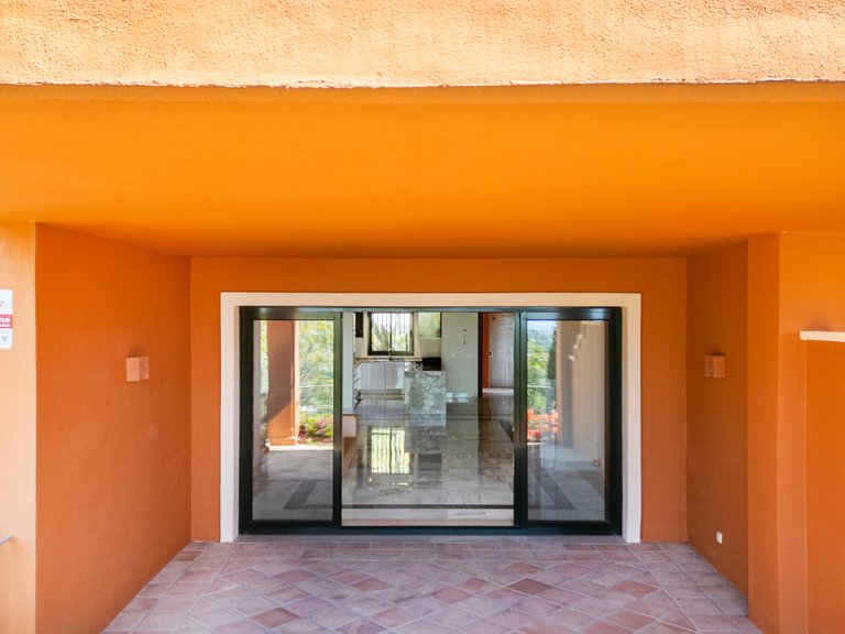 Apartment for Sale in Benahavis, Malaga 14