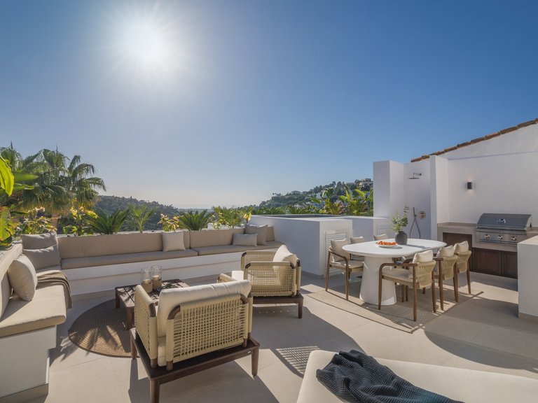 Town House for Sale in Benahavis, Malaga 22