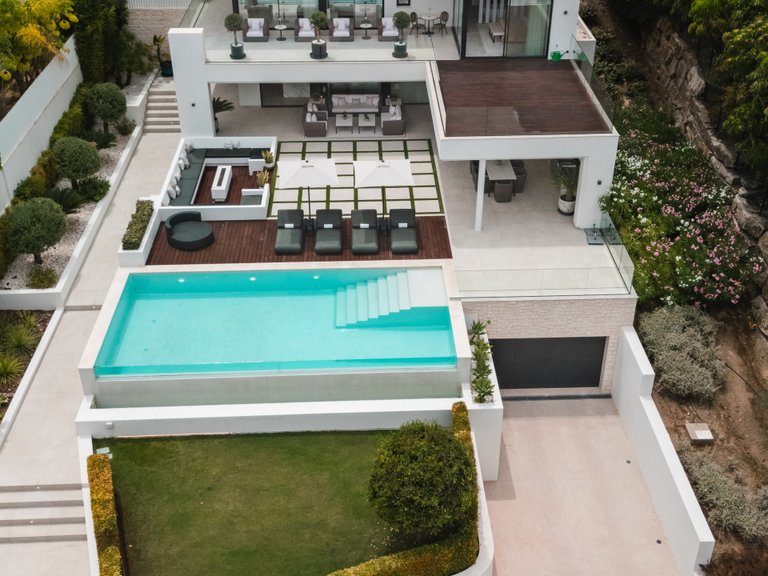 Villa for Sale in Nueva Andalucia, Marbella, Malaga 11