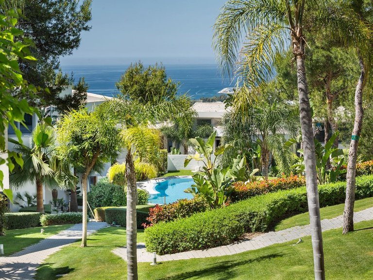 Town House for Sale in Marbella Golden Mile, Marbella, Malaga 1