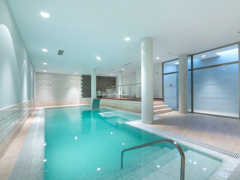 Town House for Sale in Marbella Golden Mile, Marbella, Malaga 20