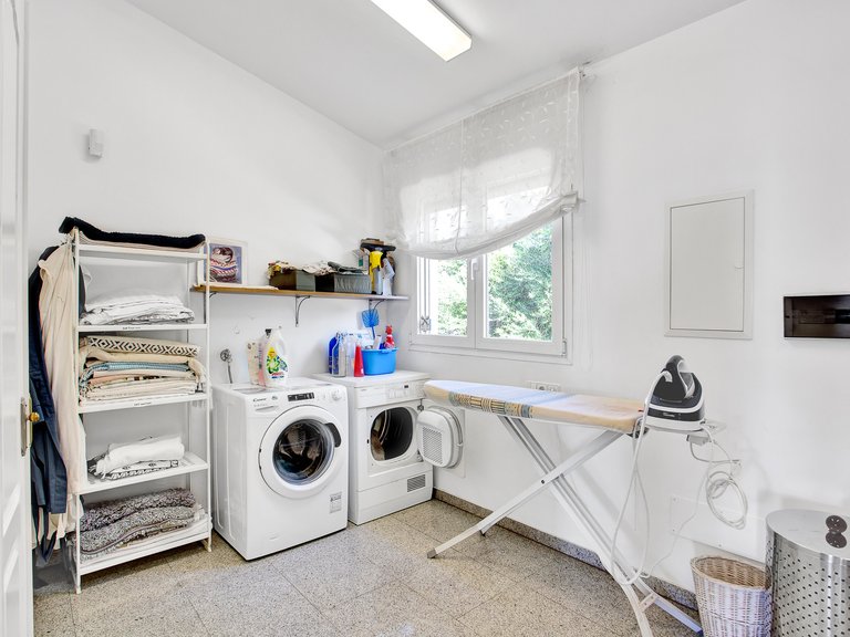 Villa for Sale in Marbella, Malaga 23