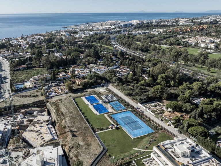 Apartment for Sale in Marbella Golden Mile, Marbella, Malaga 11