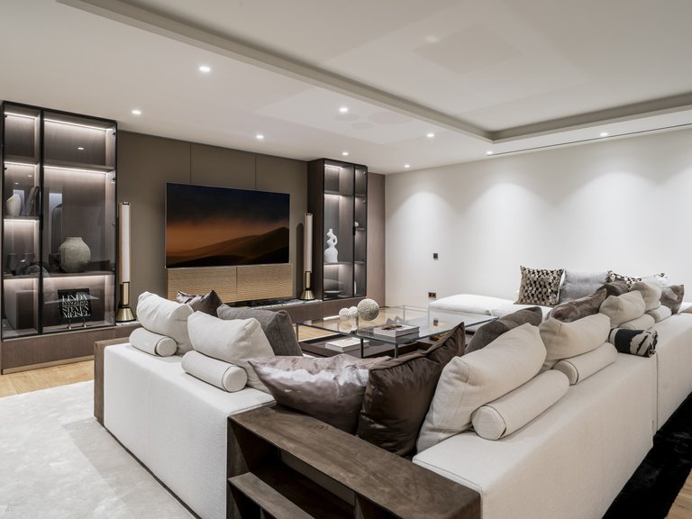 Apartment for Sale in Marbella Golden Mile, Marbella, Malaga 27