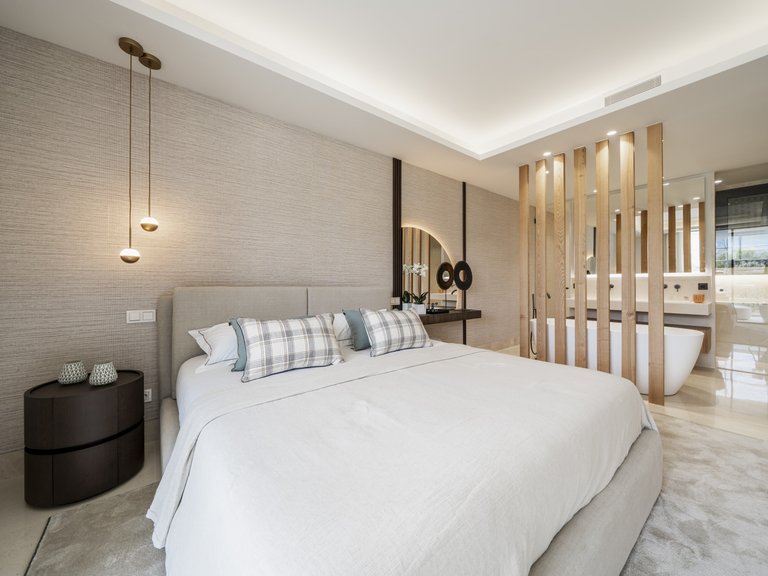 Apartment for Sale in Nueva Andalucia, Marbella, Malaga 17