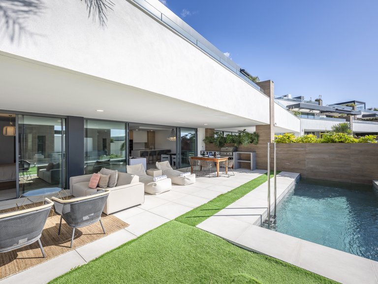 Town House for Sale in Marbella Este, Marbella, Malaga 2