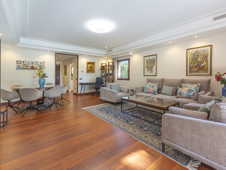 Town House for Sale in Marbella Golden Mile, Marbella, Malaga 8