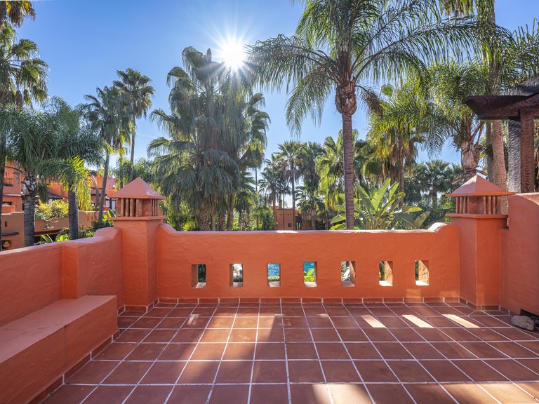 Town House for Sale in Marbella Golden Mile, Marbella, Malaga 20
