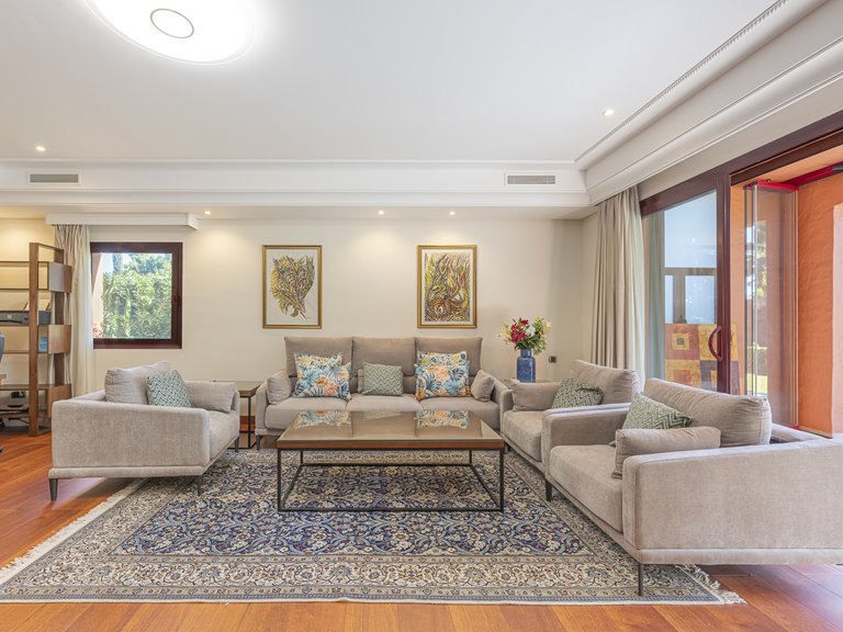 Town House for Sale in Marbella Golden Mile, Marbella, Malaga 10