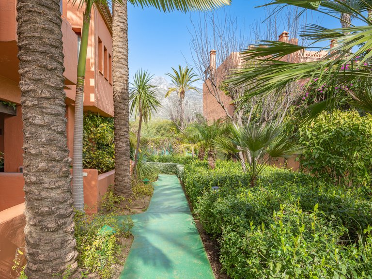 Town House for Sale in Marbella Golden Mile, Marbella, Malaga 15