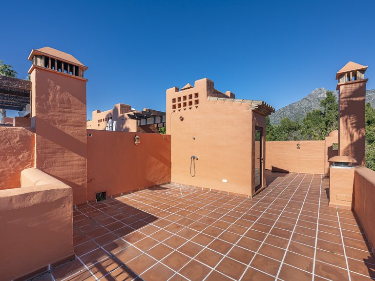 Town House for Sale in Marbella Golden Mile, Marbella, Malaga 30