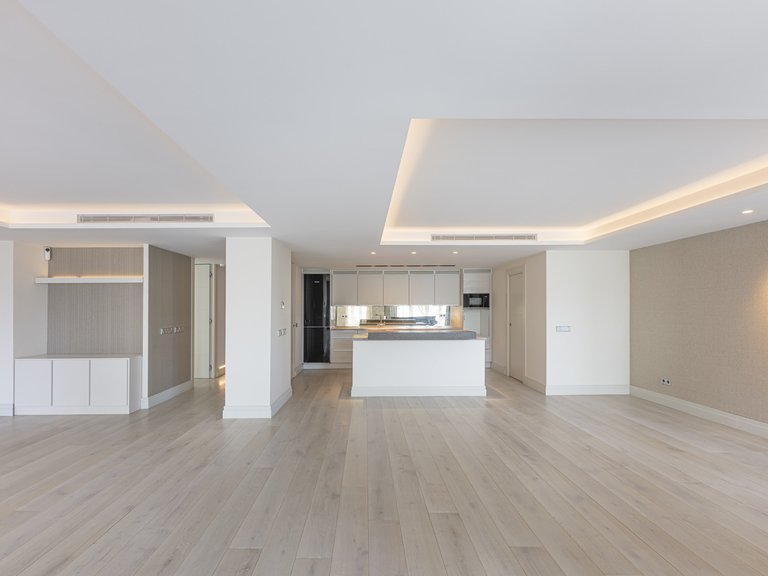 Apartment for Sale in Marbella, Malaga 8