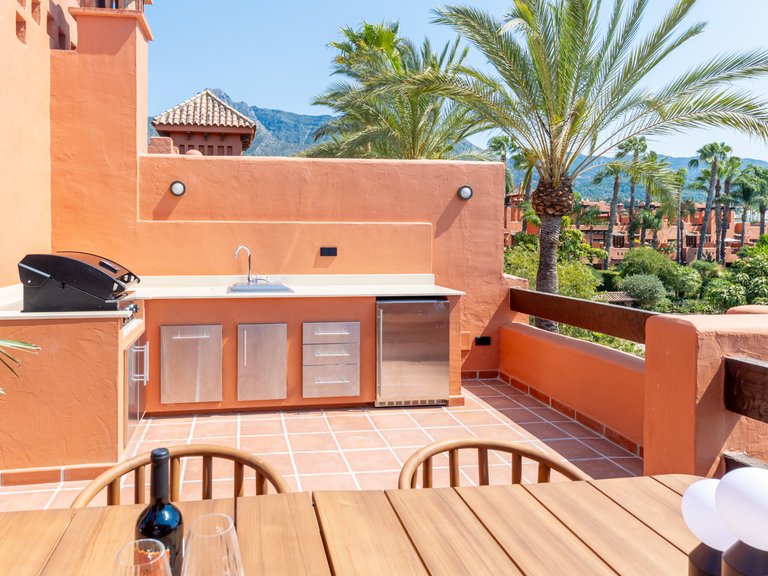 Town House for Sale in Marbella Golden Mile, Marbella, Malaga 25