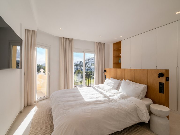 Town House for Sale in Benahavis, Malaga 37