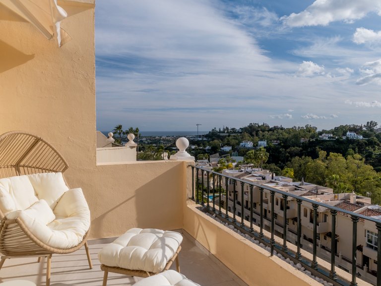 Town House for Sale in Benahavis, Malaga 32