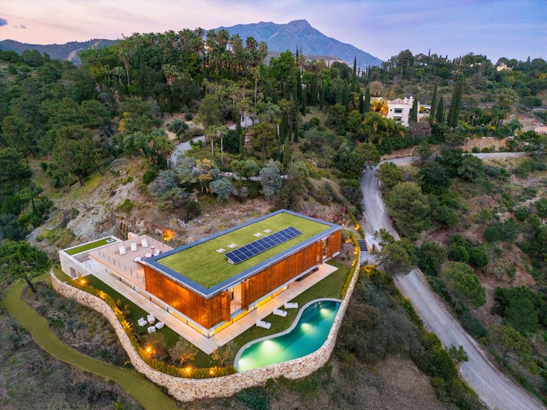 Villa for Sale in El Madroñal, Benahavis, Malaga 60