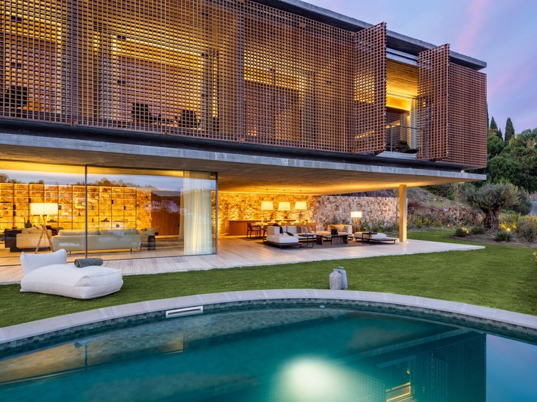 Villa for Sale in El Madroñal, Benahavis, Malaga 6