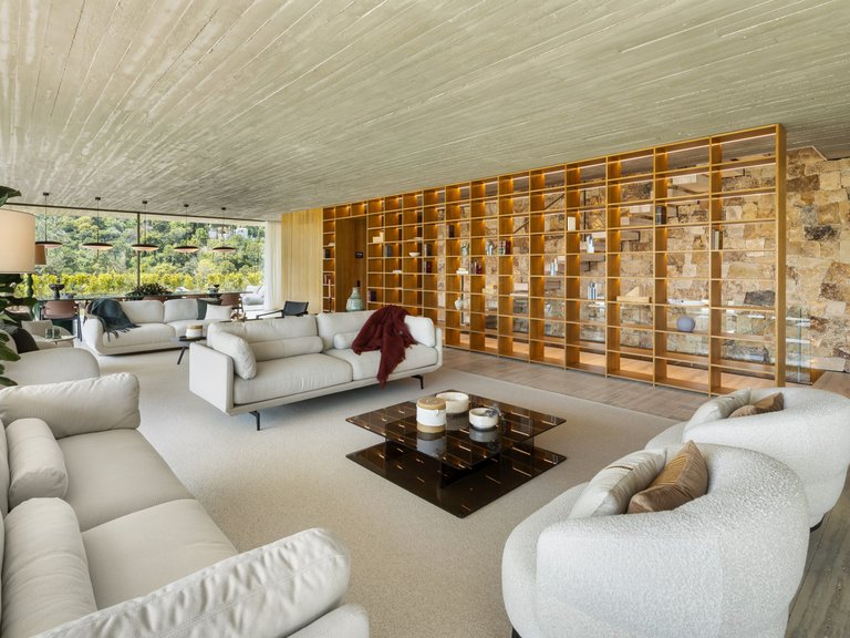 Villa for Sale in El Madroñal, Benahavis, Malaga 11