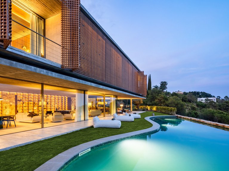 Villa for Sale in El Madroñal, Benahavis, Malaga 57