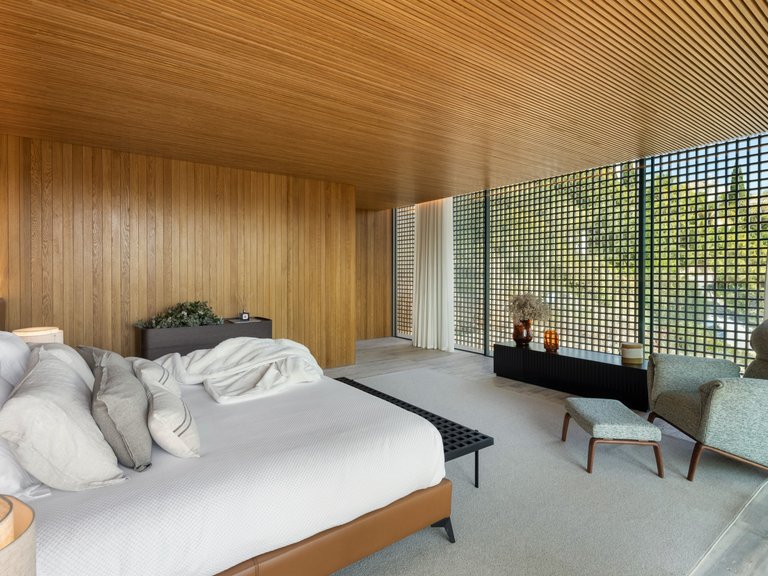 Villa for Sale in El Madroñal, Benahavis, Malaga 39