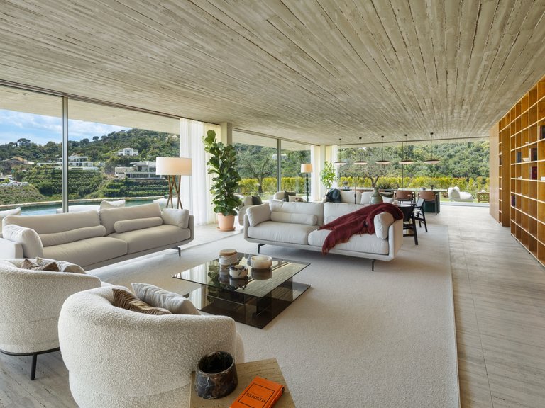 Villa for Sale in El Madroñal, Benahavis, Malaga 12