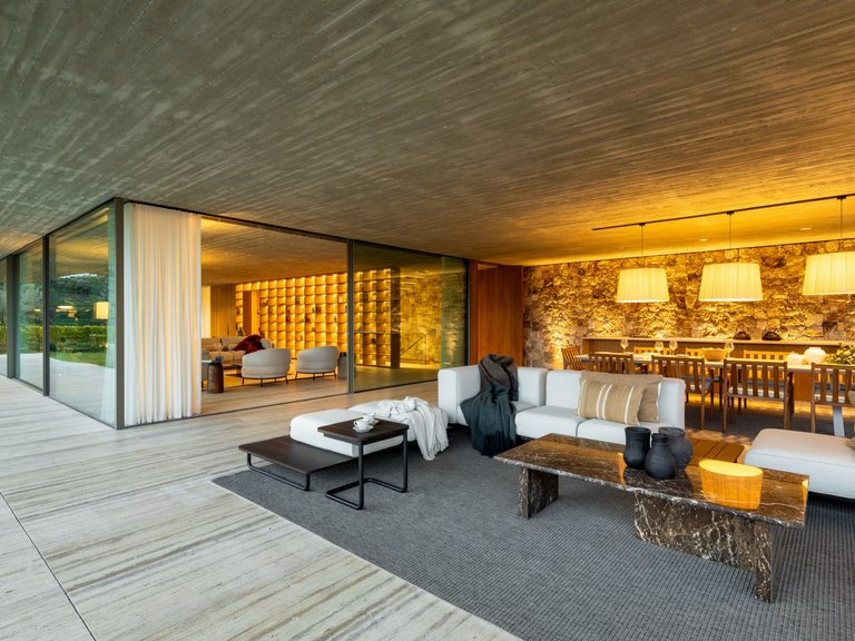 Villa for Sale in El Madroñal, Benahavis, Malaga 9