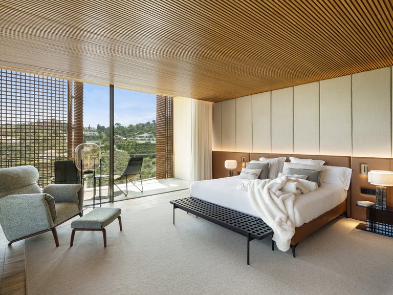 Villa for Sale in El Madroñal, Benahavis, Malaga 38