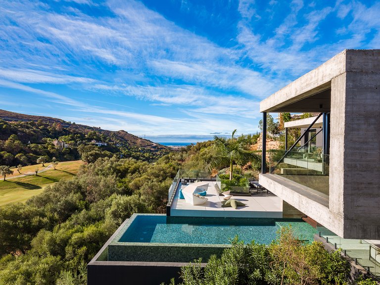 Villa for Sale in Marbella, Malaga 5