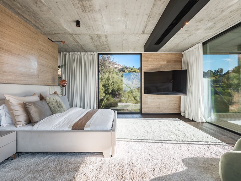 Villa for Sale in Marbella, Malaga 1