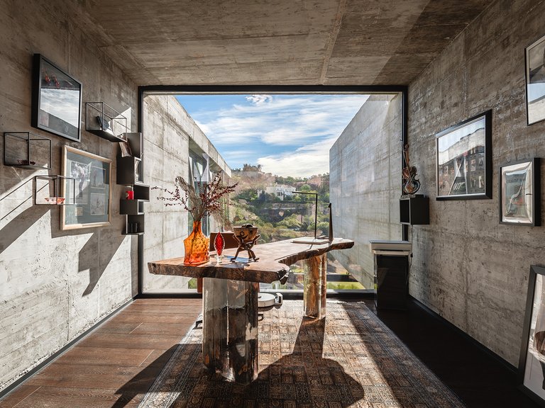 Villa for Sale in Marbella, Malaga 9