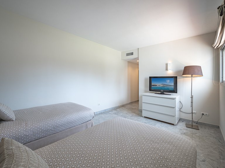 Town House for Sale in Marbella Golden Mile, Marbella, Malaga 11