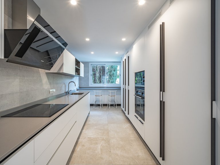 Town House for Sale in Marbella Golden Mile, Marbella, Malaga 5