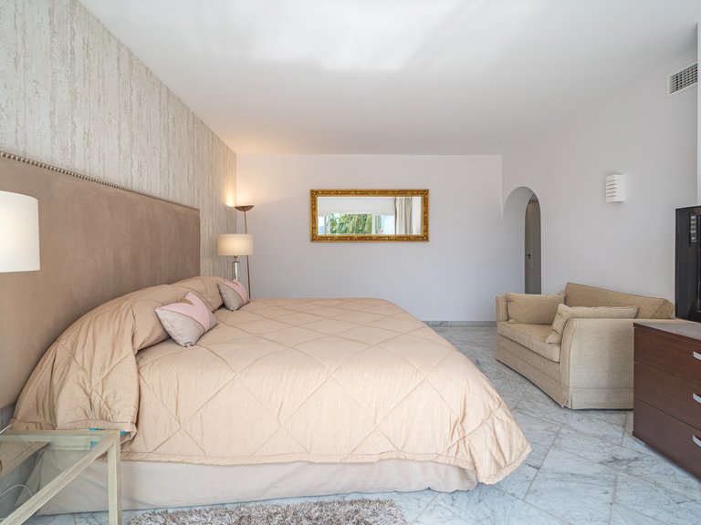 Town House for Sale in Marbella Golden Mile, Marbella, Malaga 43