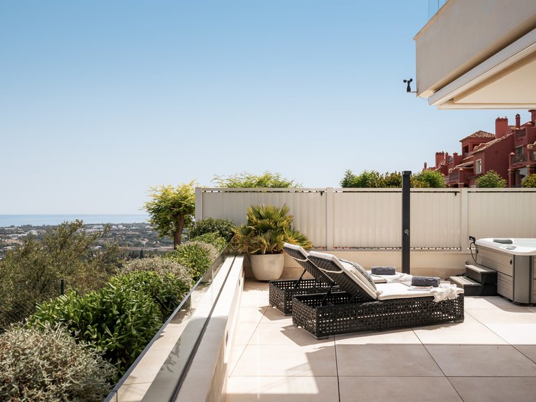 Apartment for Sale in La Quinta, Benahavis, Malaga 14