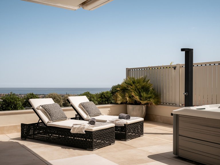 Apartment for Sale in La Quinta, Benahavis, Malaga 2