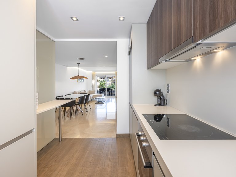 Town House for Sale in Nueva Alcantara, San Pedro De Alcantara, Malaga 8