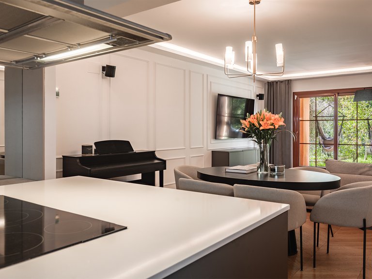 Apartment for Sale in Benahavis, Malaga 18