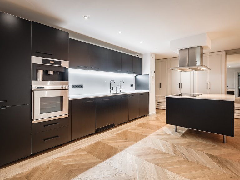 Apartment for Sale in Benahavis, Malaga 2