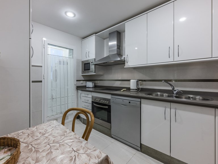 Apartment for Sale in Marbella Golden Mile, Marbella, Malaga 14