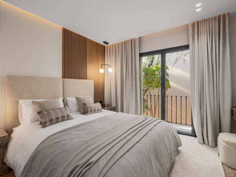 Town House for Sale in Benahavis, Malaga 16