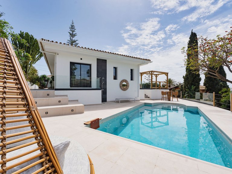 Villa for Sale in Marbella, Malaga 1