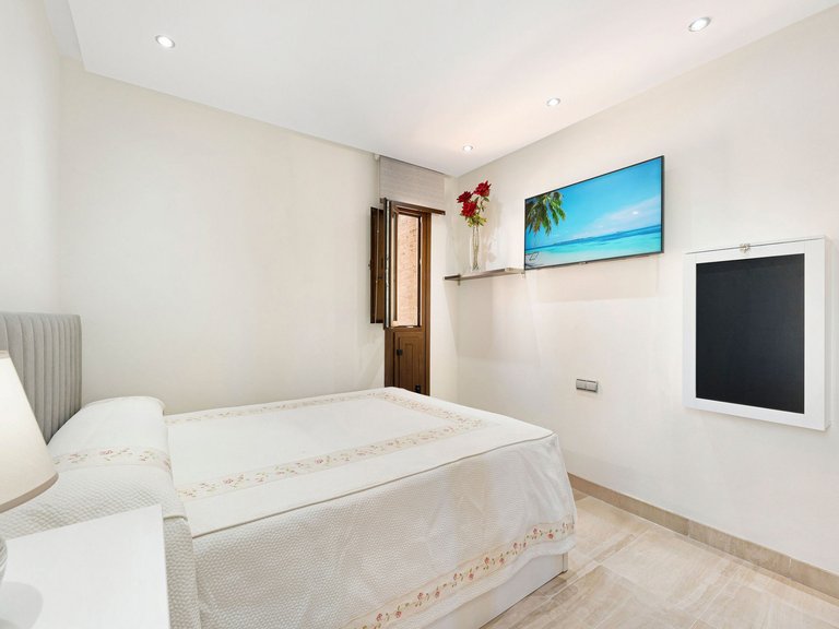 Town House for Sale in Estepona, Malaga 17