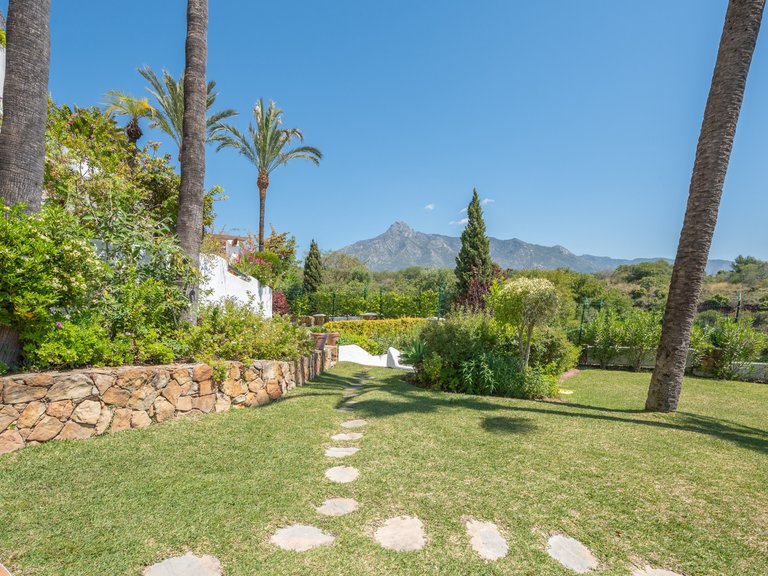 Villa for Rent in Marbella Golden Mile, Marbella, Malaga 21