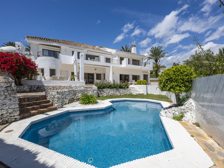 Villa for Rent in Marbella Golden Mile, Marbella, Malaga 1
