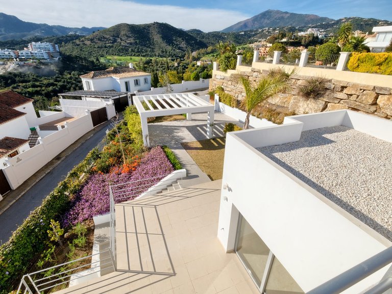 Villa for Sale in Puerto del Capitan, Benahavis, Malaga 10