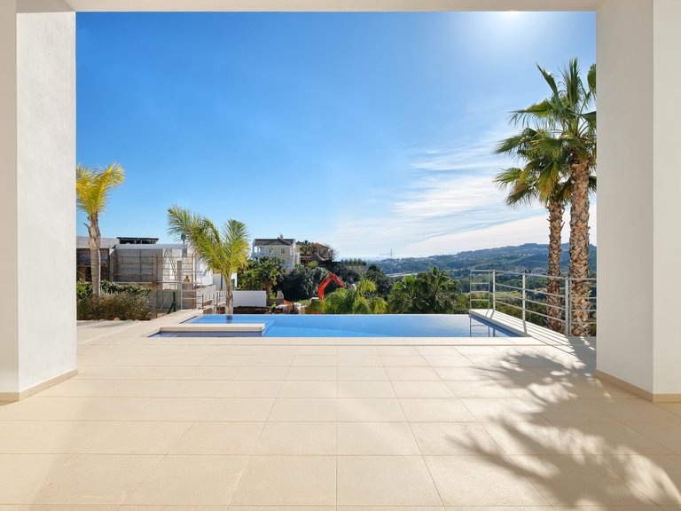 Villa for Sale in Puerto del Capitan, Benahavis, Malaga 25